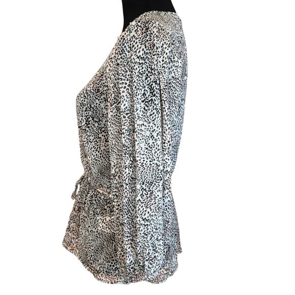 New ~ DKNY ~Women's Animal Print Flattering Tie Waist Blouse Size XS - Picture 5 of 9